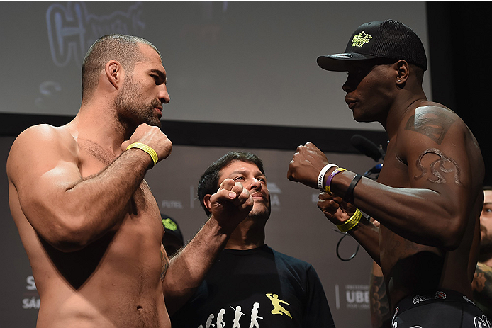 UBERLANDIA, BRAZIL - NOVEMBER 07: (L-R) Opponents Mauricio 'Shogun' Rua of Brazil and Ovince Saint Preux of the United States face off during the UFC Fight Night weigh-in at Sabiazinho Gymnasium on November 7, 2014 in Uberlandia, Brazil. (Photo by Buda
