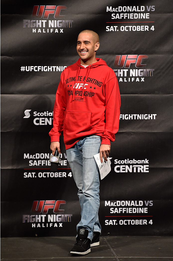 HALIFAX, NS - OCTOBER 3: UFC announcer Jon Anik interacts with fans during a Q&A session before the UFC Fight Night weigh-in at the Scotiabank Centre on October 3, 2014 in Halifax, Nova Scotia, Canada. (Photo by Jeff Bottari/Zuffa LLC/Zuffa LLC via Getty