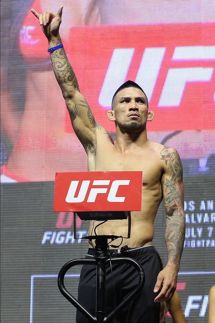 LAS VEGAS, NV - JULY 06: Russell Doane steps on the scale during the UFC Fight Night Weigh-in event at the T-Mobile Arena on July 6, 2016 in Las Vegas, Nevada. (Photo by Ed Mulholland/Zuffa LLC/Zuffa LLC via Getty Images)