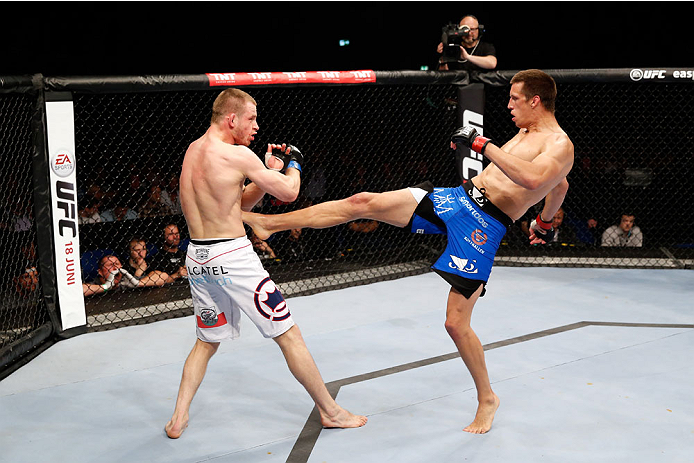 BERLIN, GERMANY - MAY 31: Magnus Cedenblad (R) fights Krzysztof Jotko during the Krzysztof Jotko vs. Magnus Cedenblad at UFC Fight Night Berlin event at O2 World on May 31, 2014 in Berlin, Germany. (Photo by Boris Streubel/Zuffa LLC/Zuffa LLC via Getty