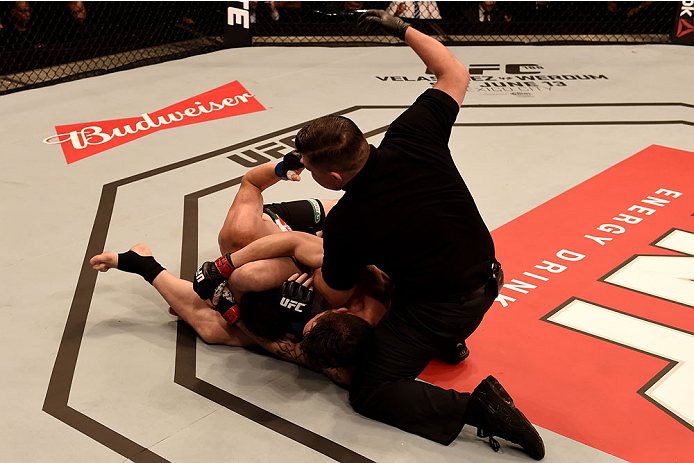 GOIANIA, BRAZIL - MAY 30: Rony Jason of Brazil submits Damon Jackson of the United States in their UFC featherweight bout during the UFC Fight Night Condit v Alves at Arena Goiania on May 30, 2015 in Goiania. (Photo by Buda Mendes/Zuffa LLC/Zuffa LLC v