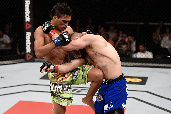 GOIANIA, BRAZIL - MAY 30: Charles Oliveira kicks Nick Lentz of the United States in their featherweight UFC bout during the UFC Fight Night event at Arena Goiania on May 30, 2015 in Goiania, Brazil. (Photo by Buda Mendes/Zuffa LLC/Zuffa LLC via Getty Im