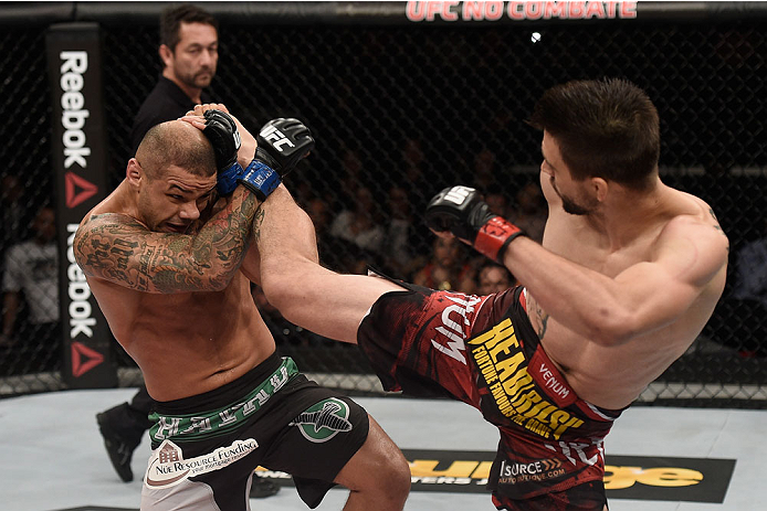 GOIANIA, BRAZIL - MAY 30: Carlos Condit of the United States kicks Thiago Alves of Brazil in their welterweight UFC bout during the UFC Fight Night event at Arena Goiania on May 30, 2015 in Goiania, Brazil. (Photo by Buda Mendes/Zuffa LLC/Zuffa LLC via