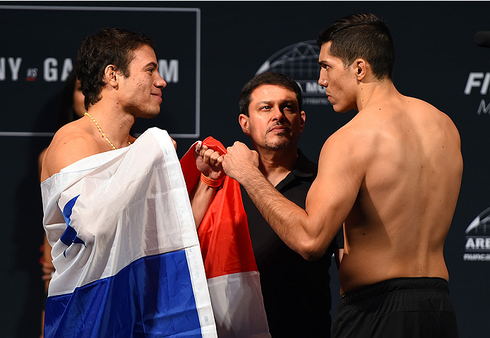MONTERREY, MEXICO - NOVEMBER 20: (L-R) Opponents Vernon Ramos of Panama and Alvaro Herrera of Mexico face off during the UFC weigh-in at the Arena Monterrey on November 20, 2015 in Monterrey, Mexico. (Photo by Jeff Bottari/Zuffa LLC/Zuffa LLC via Getty I