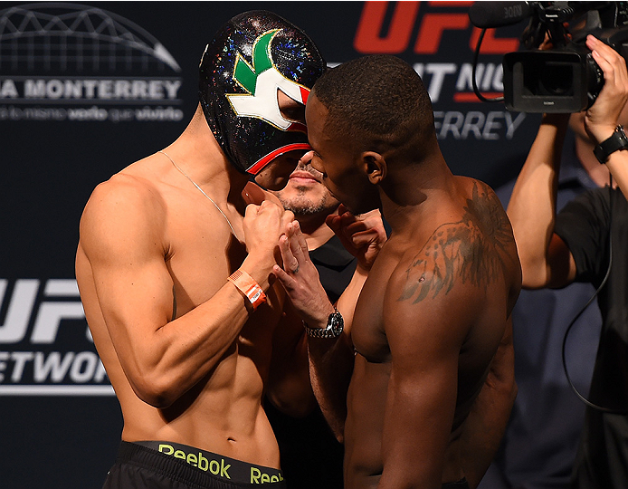 MONTERREY, MEXICO - NOVEMBER 20: (L-R) Opponents Erik Perez of Mexico and Taylor Lapilus of France face off during the UFC weigh-in at the Arena Monterrey on November 20, 2015 in Monterrey, Mexico. (Photo by Jeff Bottari/Zuffa LLC/Zuffa LLC via Getty Ima