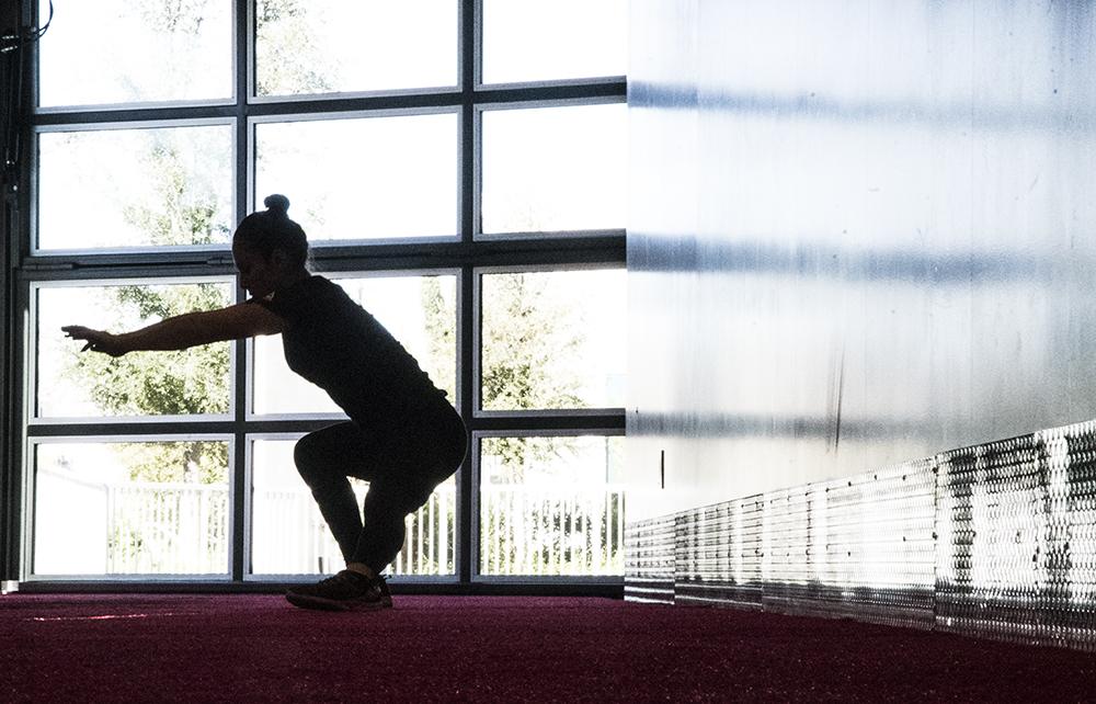Alexa Grasso durante recuperación en el UFC Performance Institute