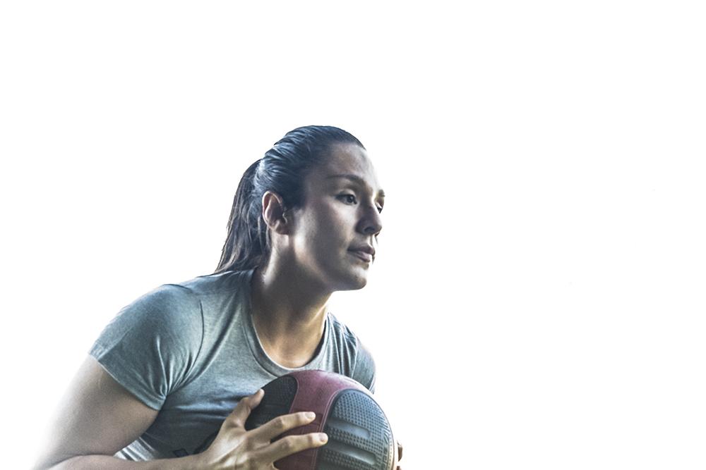 Alexa Grasso durante recuperación en el UFC Performance Institute