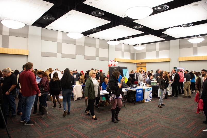 The crowd at the 6th annual Black Monday presented by There Is No Hope In Heroin. Photo credit: Chris Unger.
