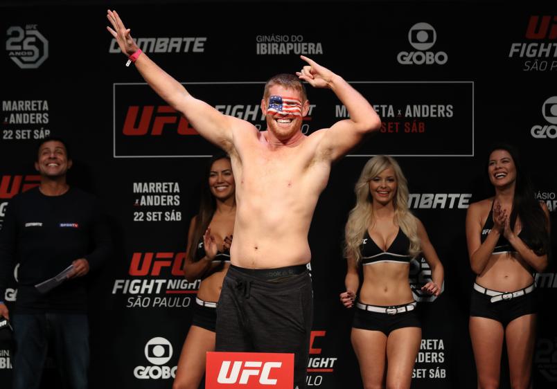 SAO PAULO, BRAZIL - SEPTEMBER 21: Sam Alvey of the United States poses on the scale during the UFC Fight Night weigh-in at Ibirapuera Gymnasium on September 21, 2018 in Sao Paulo, Brazil. (Photo by Buda Mendes/Zuffa LLC/Zuffa LLC via Getty Images)
