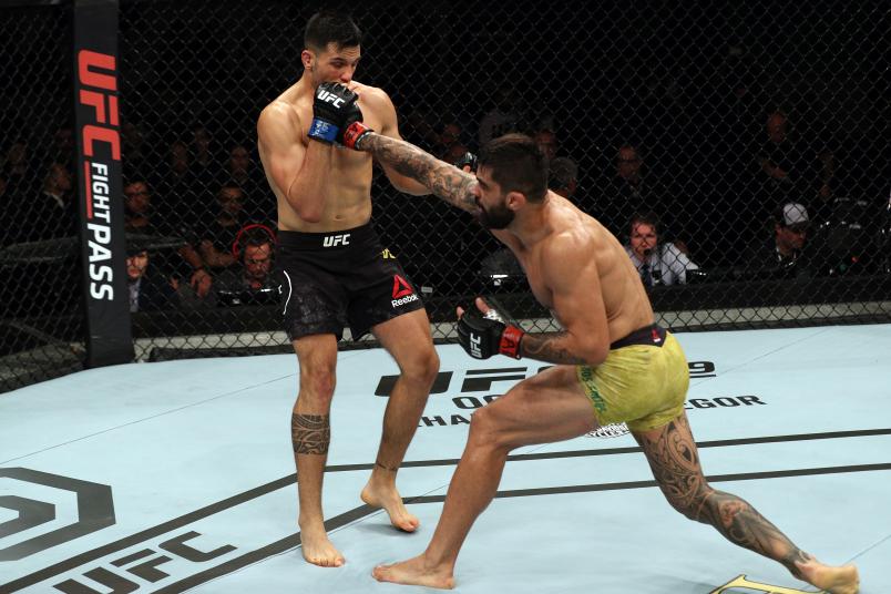 SAO PAULO, BRAZIL - SEPTEMBER 22: (R-L) Elizeu Zaleski dos Santos of Brazil punches Luigi Vendramini of Brazil in their welterweight bout during the UFC Fight Night event at Ibirapuera Gymnasium on September 22, 2018 in Sao Paulo, Brazil. (Photo by Buda Mendes/Zuffa LLC/Zuffa LLC via Getty Images)