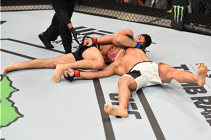ORLANDO, FL - DECEMBER 19: Vicente Luque submits Hayder Hassan in their welterweight bout during the UFC Fight Night event at the Amway Center on December 19, 2015 in Orlando, Florida. (Photo by Josh Hedges/Zuffa LLC/Zuffa LLC via Getty Images)